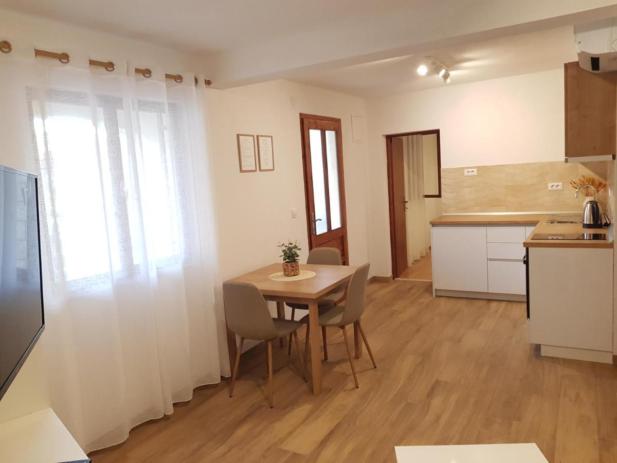 Apartments Huljic Hvar Town Kültér fotó